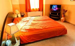 Отель Отель Аквая Велико-Тырново Двухместный номер с 1 кроватью или 2 отдельными кроватями-3